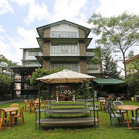 Oyo 2402 Hotel Highwinds Shillong Exterior foto