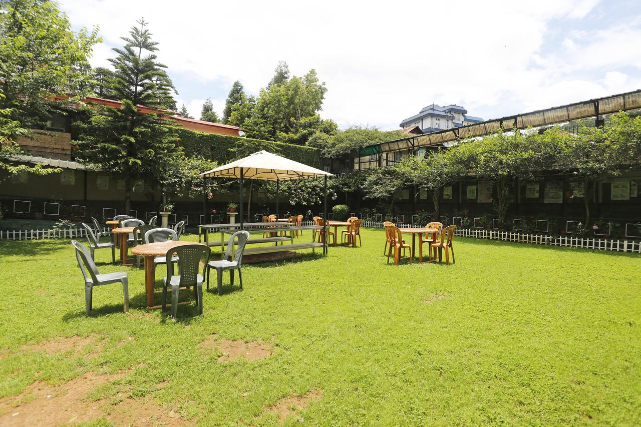 Oyo 2402 Hotel Highwinds Shillong Exterior foto